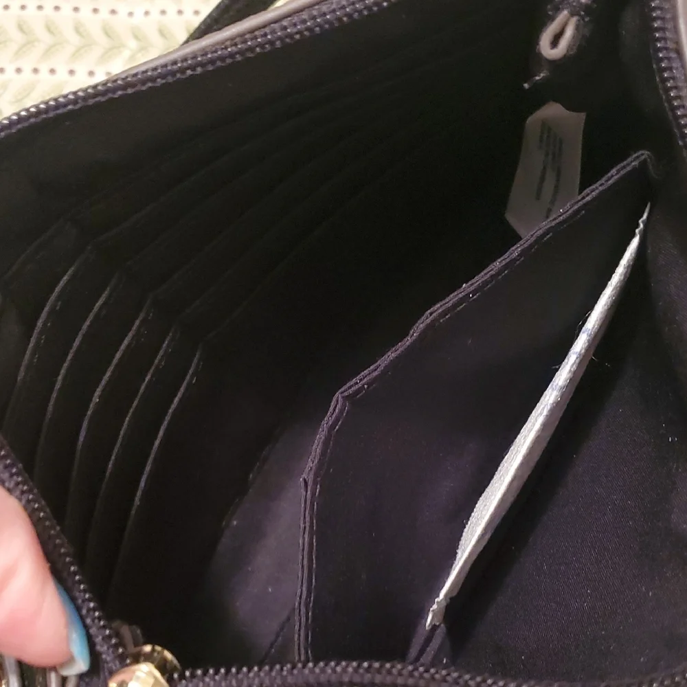 Liz Claiborne Black Crossbody‎ Bag